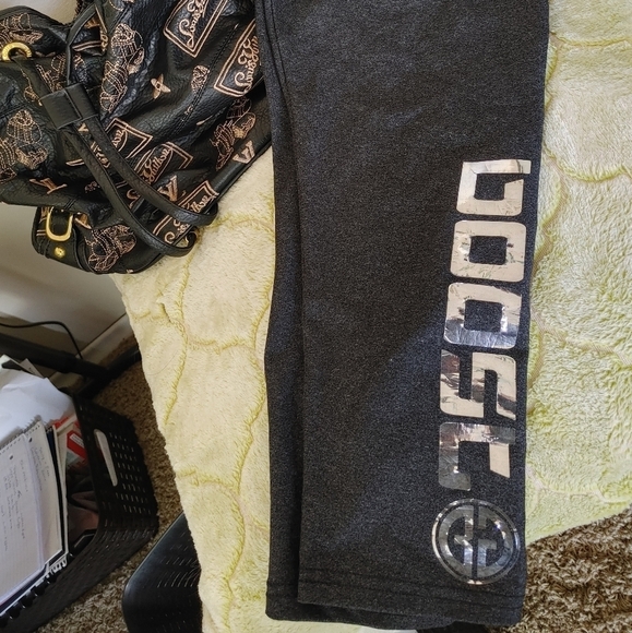 Boost yoga capri pants - Picture 1 of 3